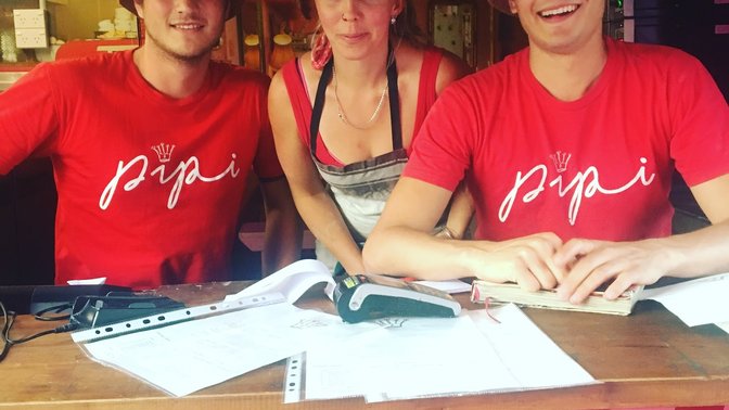 Pipi pizza café and pizza truck, bistro style restaurant
