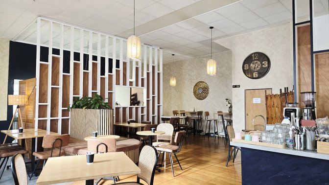 Charm Eatery