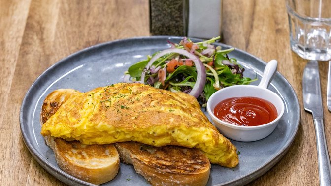 Kolachi Cafe & Eatery