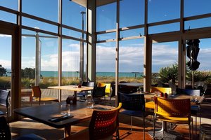 East Pier Hotel