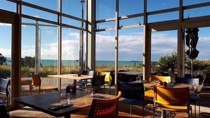East Pier Hotel