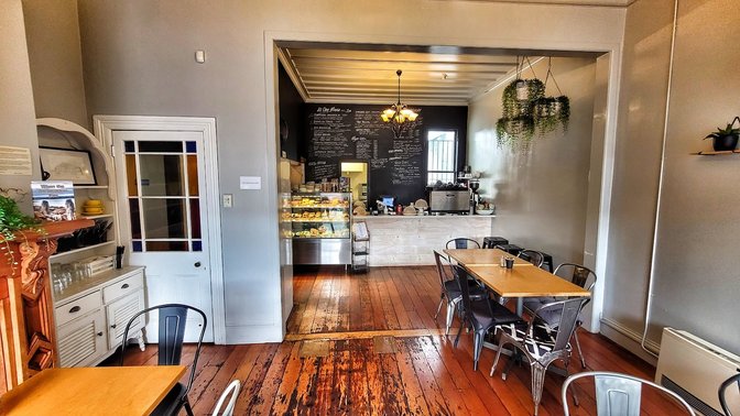 Raffles St Café