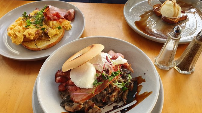 Raffles St Café