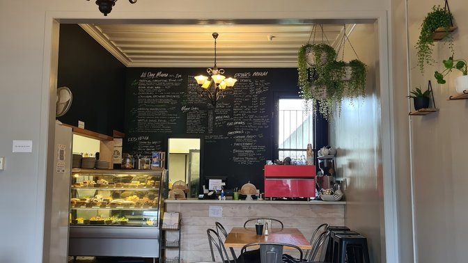 Raffles St Café