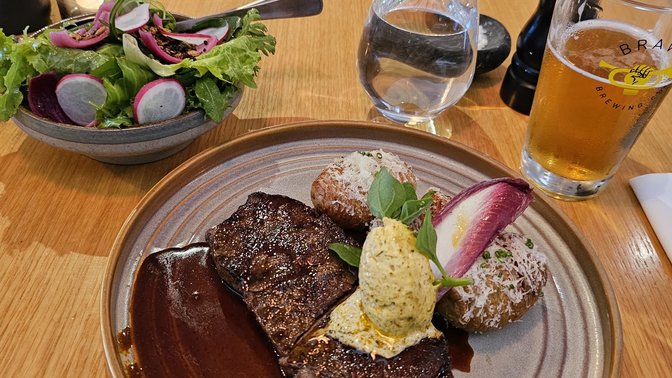 Malo Restaurant