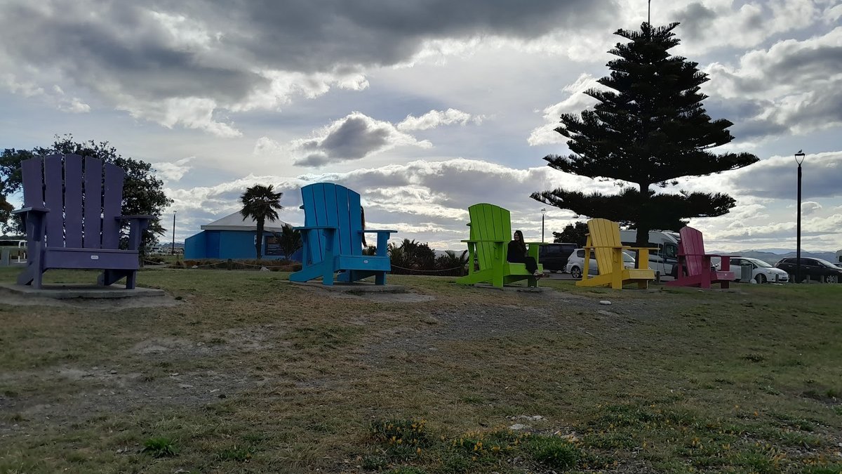 Ahuriri's Giant Chairs