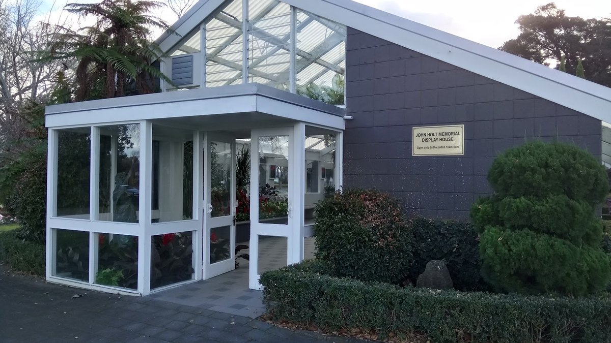 John Holt Memorial Display House