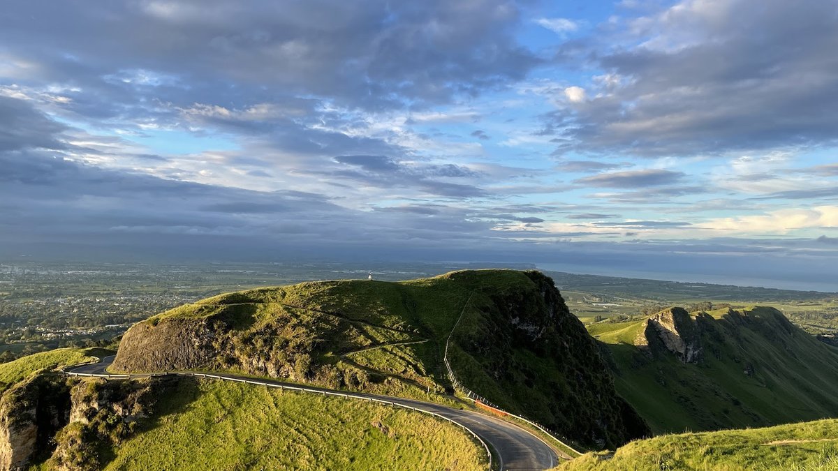 A Practical Guide to Hawke's Bay Beaches: Swimming, Walks, and Coastal Escapes