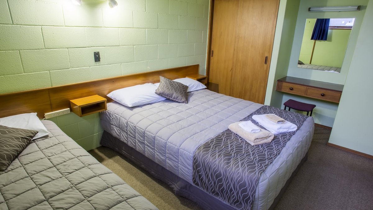 Elmore Lodge Motel