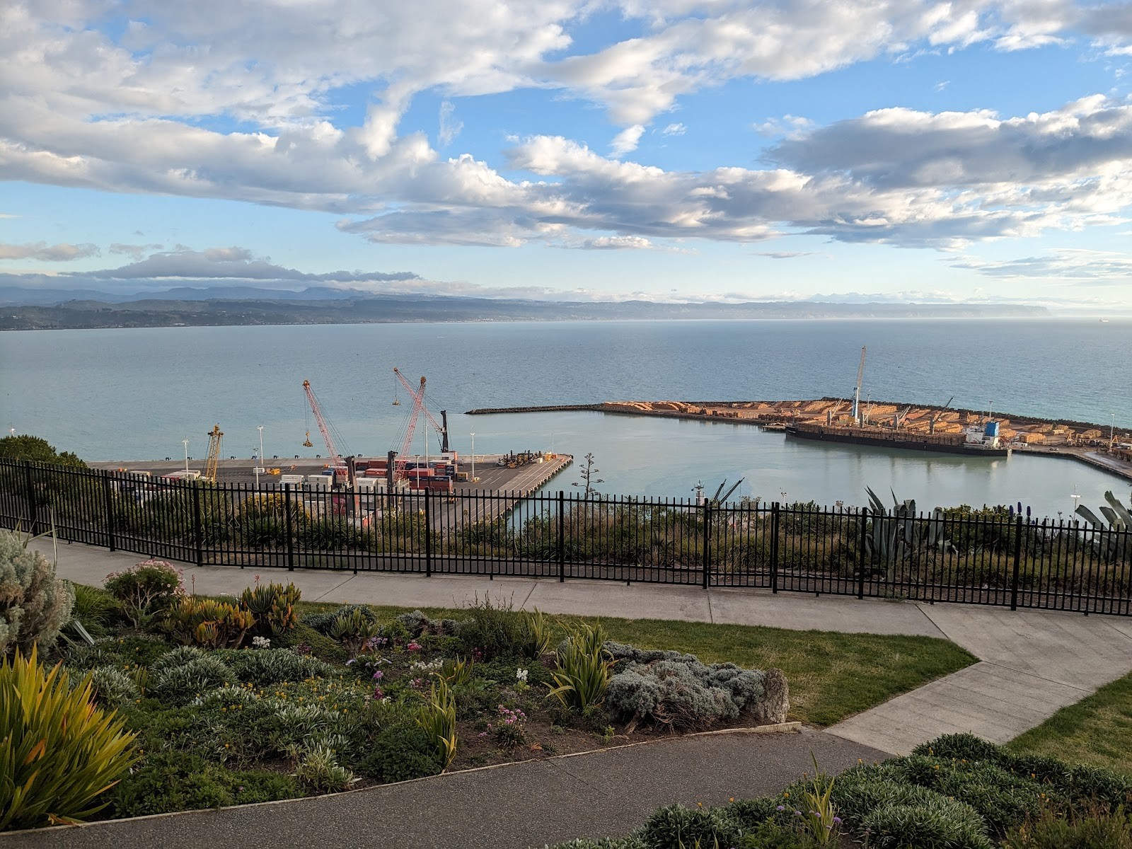 Bluff Hill Lookout