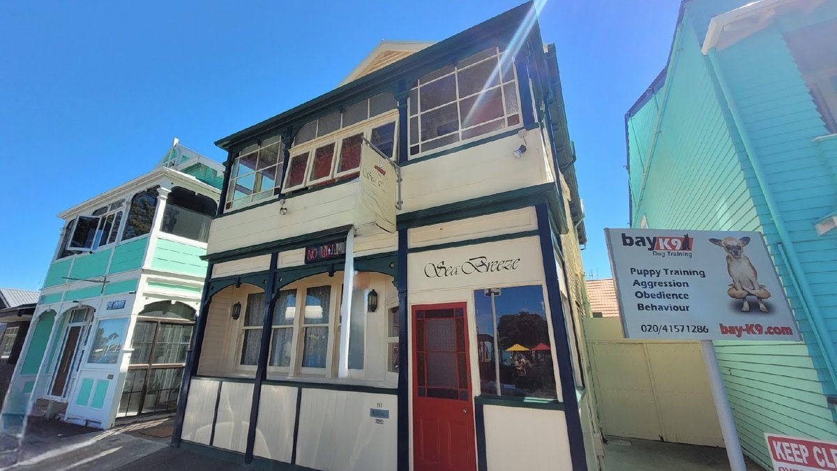 Sea Breeze Bed & Breakfast