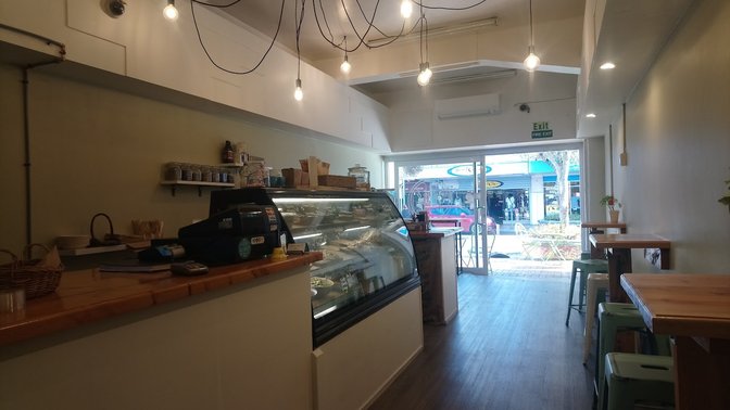 Mitzi & Twinn Restaurant and Catering