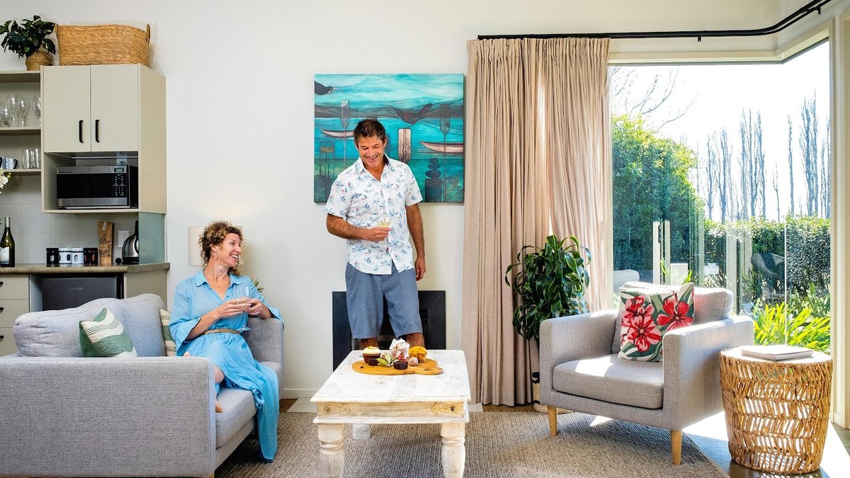 Te Awanga Cottages