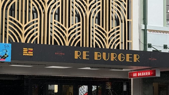 RE Burger NAPIER