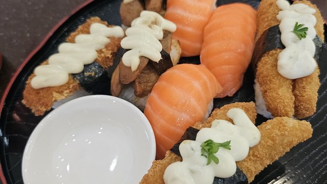 Everyday Sushi Day