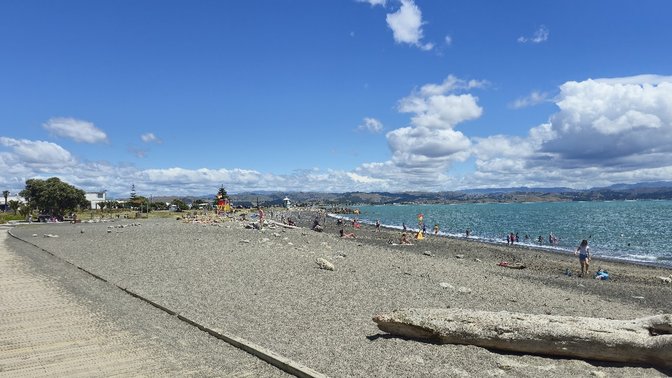 Boardwalk Beach Bar & Bistro