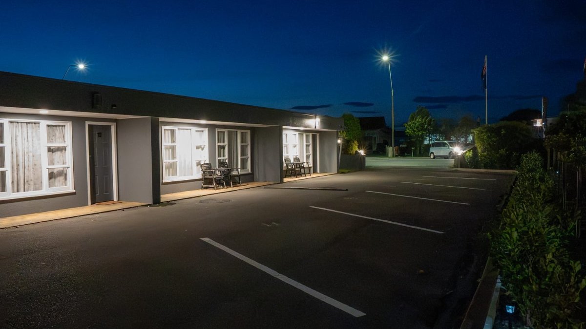 Frimley Lodge Motel