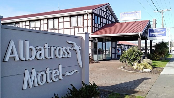 Albatross Motel