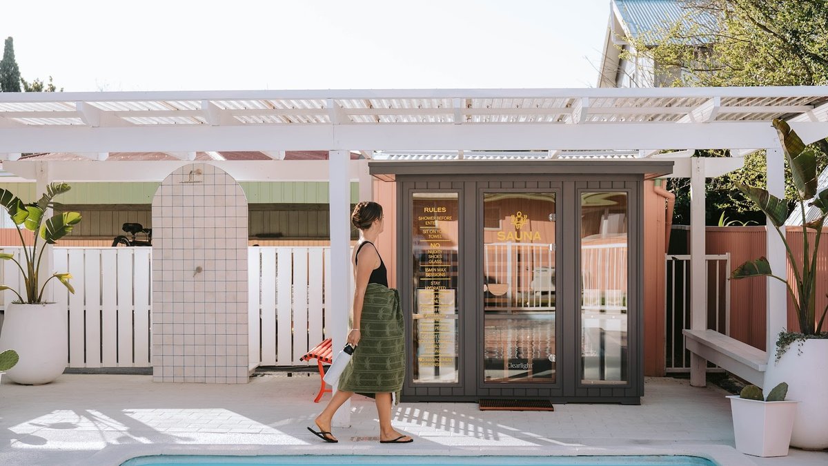 The Mayfair Motel | Hastings
