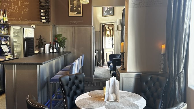 Churchills Lounge Bar & Restaurant