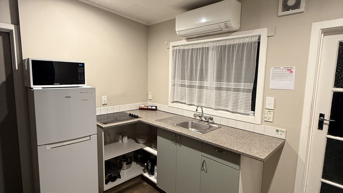 Apple Motor Inn